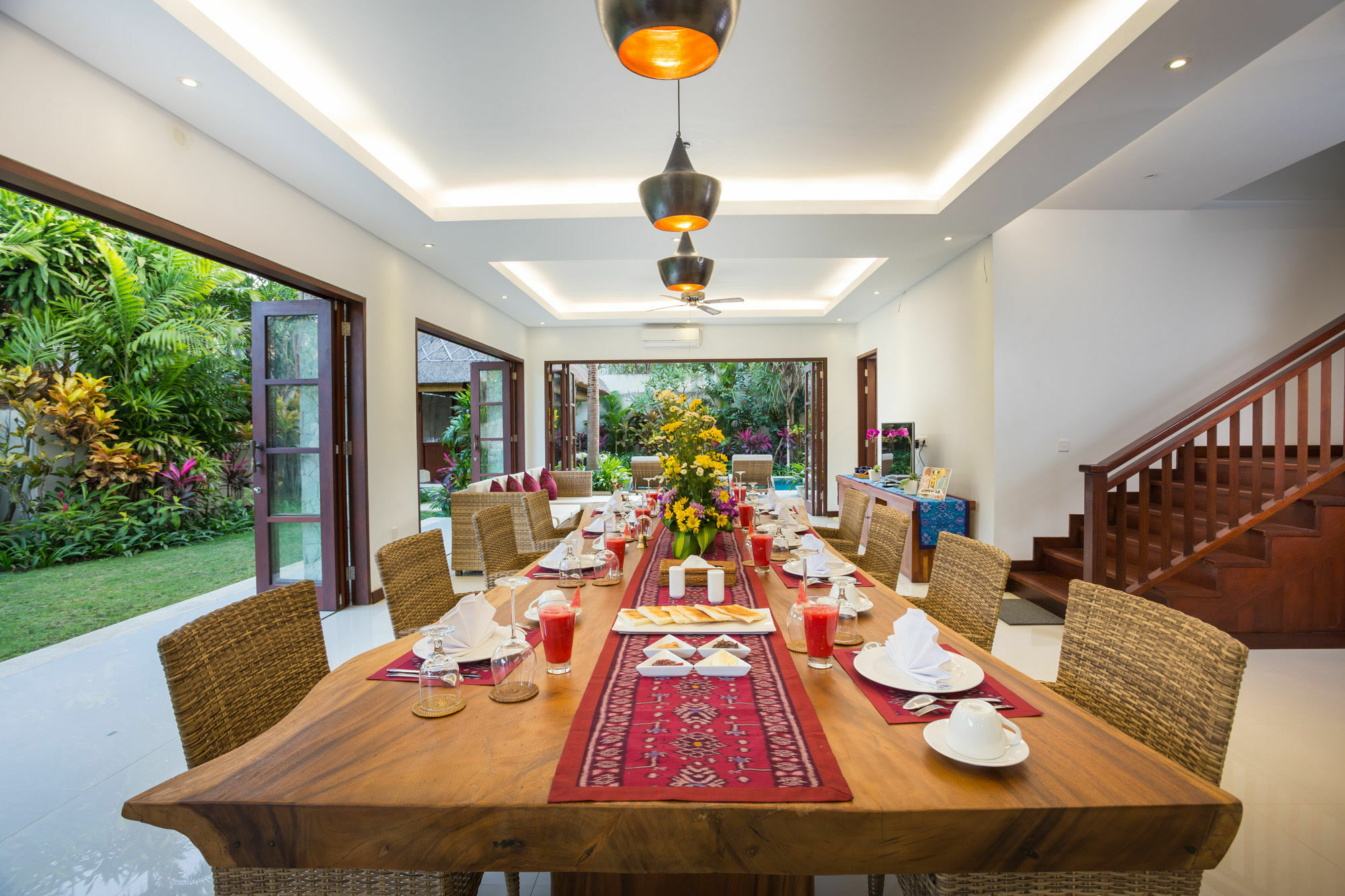Вилла La Bali Sanur Экстерьер фото